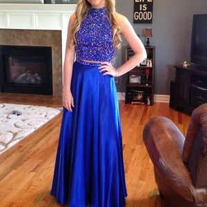 Royal blue two-piece Sherri Hill prom dress